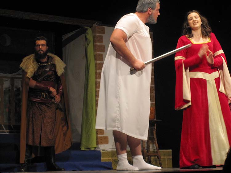 Las Andanzas de Don Félix nos divierten con una de las venganzas más hilarantes de la comedia española
