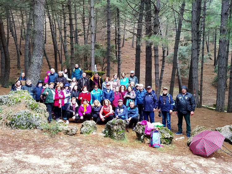 Afammer Membrilla disfruta de la naturaleza caminando junto al Río Turruchel