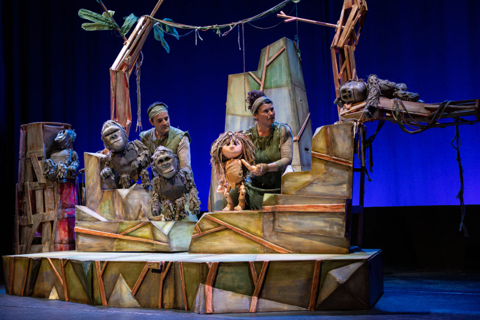 "Yo, Tarzán", un espectáculo de títeres divertido y sensible en la Casa de Cultura