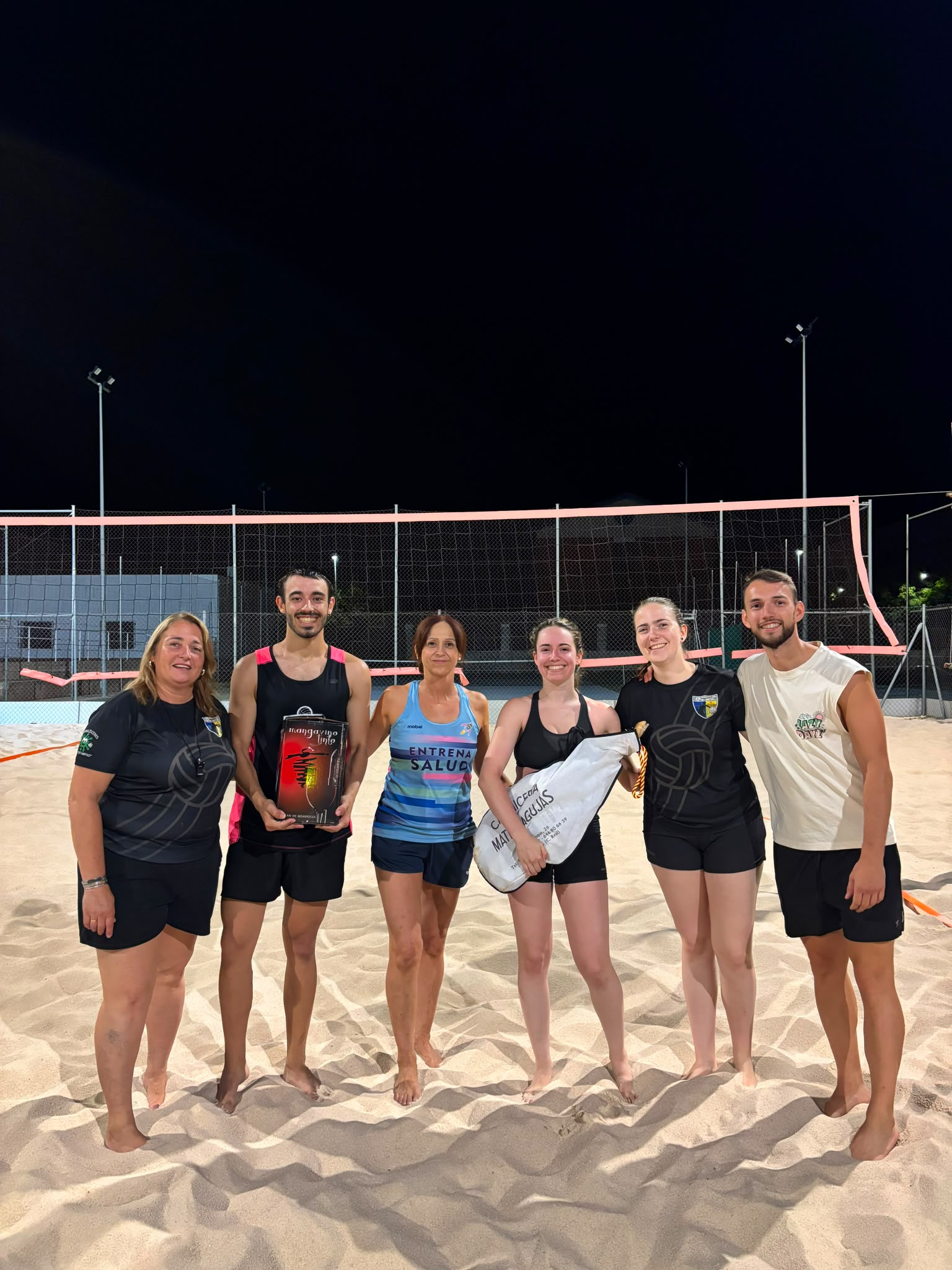 El vóley playa se consolida entre las actividades más novedosas de la fiesta de Santiago el Mayor
